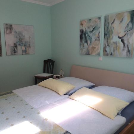 Holiday Flat With Idyllic Garden In Даун Экстерьер фото